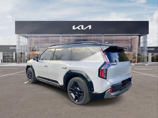 Wolf Gray/Ebony Black Roof 2026 Kia EV9 GT-Line