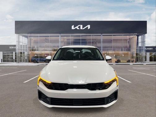 Snow White Pearl 2026 Kia K5 LXS FWD