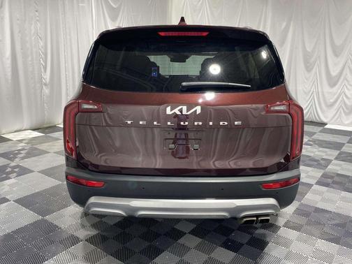 Sangria 2022 Kia Telluride S