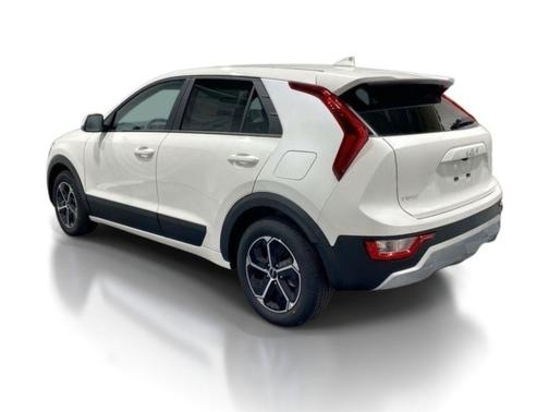 Snow White Pearl 2026 Kia Niro LX