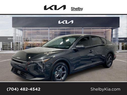 2026 Kia K4 LXS