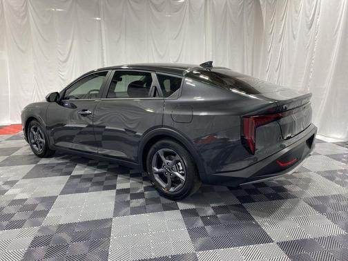 Interstellar Gray 2026 Kia K4 LXS