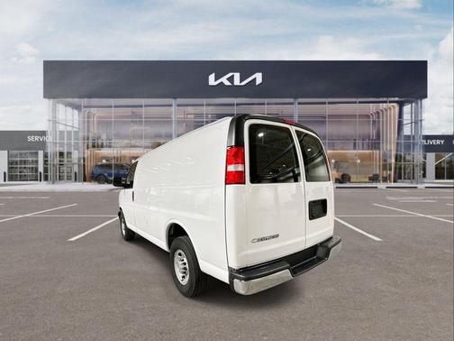 2024 Chevrolet Express 2500 RWD 2500 Regular Wheelbase WT
