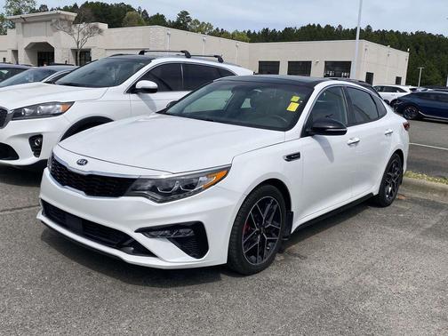 Snow White Pearl 2019 Kia Optima SX Turbo