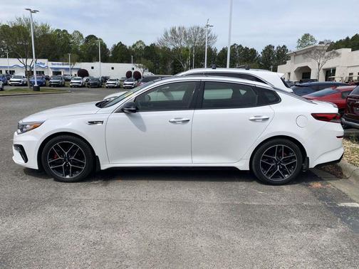 Snow White Pearl 2019 Kia Optima SX Turbo