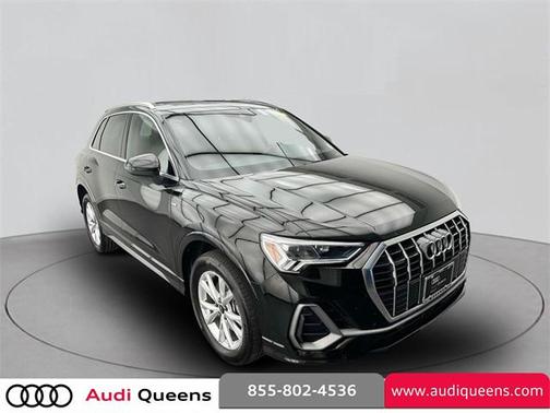 2023 Audi Q3 Premium Plus 45 TFSI S line quattro Tiptronic