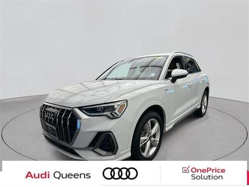2022 Audi Q3 Premium Plus 45 TFSI S line quattro Tiptronic