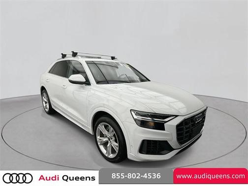 2022 Audi Q8 Premium Plus 55 TFSI quattro Tiptronic