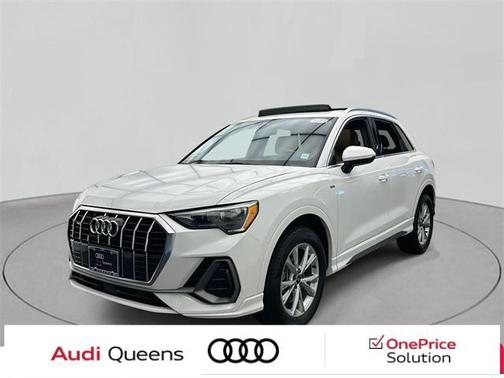 2022 Audi Q3 Premium 45 TFSI S line quattro Tiptronic