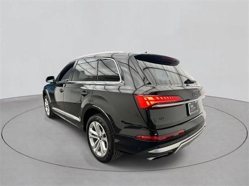 2025 Audi Q7 Premium Plus 55 TFSI quattro Tiptronic