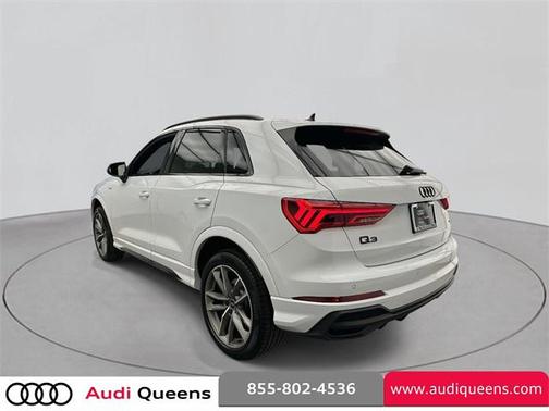 2025 Audi Q3 Premium 45 TFSI S line quattro Tiptronic