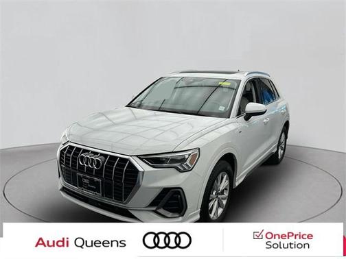 2022 Audi Q3 Premium Plus 45 TFSI S line quattro Tiptronic