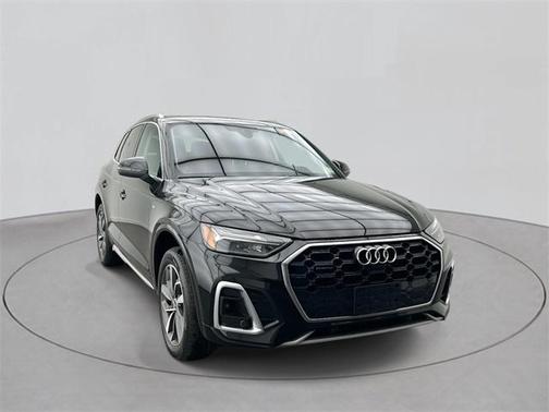 2023 Audi Q5 Premium Plus 45 TFSI S line quattro
