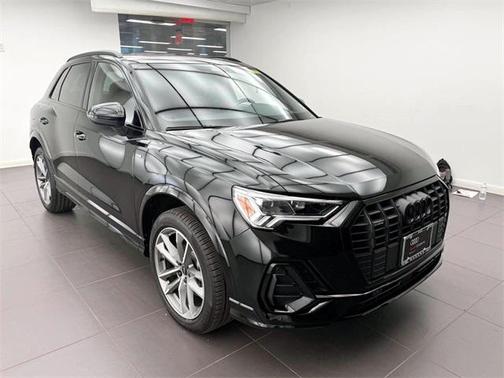 2024 Audi Q3 Premium Plus 45 TFSI S line quattro Tiptronic