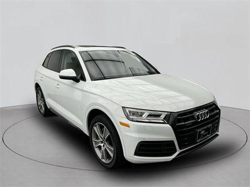 2020 Audi Q5 Premium Plus 45 TFSI quattro S tronic