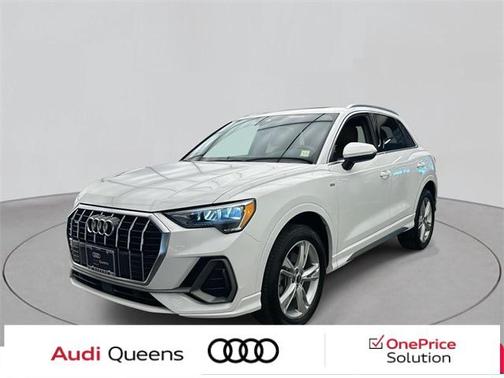 2022 Audi Q3 Premium 45 TFSI S line quattro Tiptronic