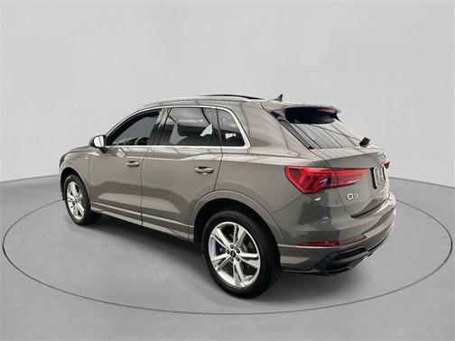 2022 Audi Q3 Premium 45 TFSI S line quattro Tiptronic