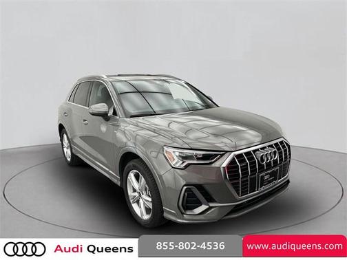 2024 Audi Q3 Premium 45 TFSI S line quattro Tiptronic