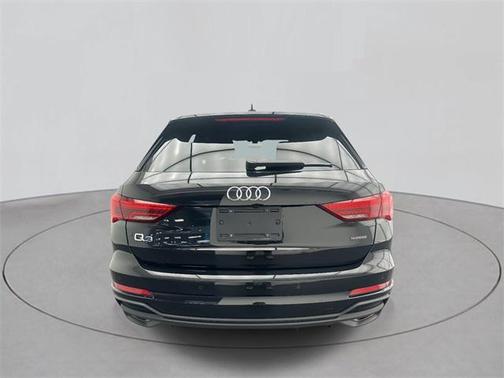 2023 Audi Q3 Premium 45 TFSI S line quattro Tiptronic