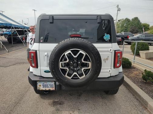 2024 Ford Bronco Outer Banks