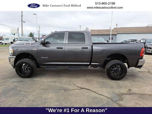 2019 RAM 2500 Tradesman Crew Cab 4x4 6'4' Box