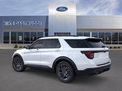 Star White Metallic Tri-Coat 2026 Ford Explorer ST