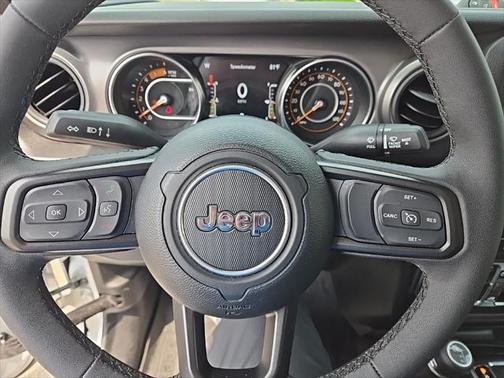 2023 Jeep Gladiator Willys 4x4