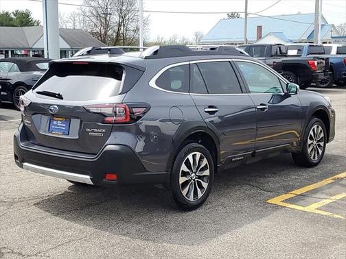 2023 Subaru Outback Touring