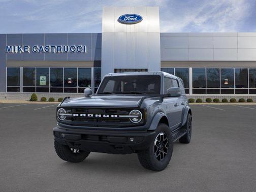 Azure Gray Metallic Tri-Coat 2025 Ford Bronco Outer Banks