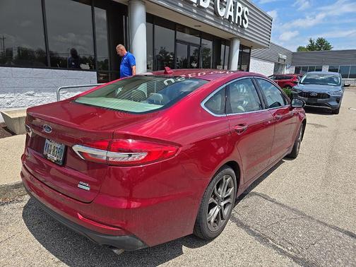 2019 Ford Fusion SEL