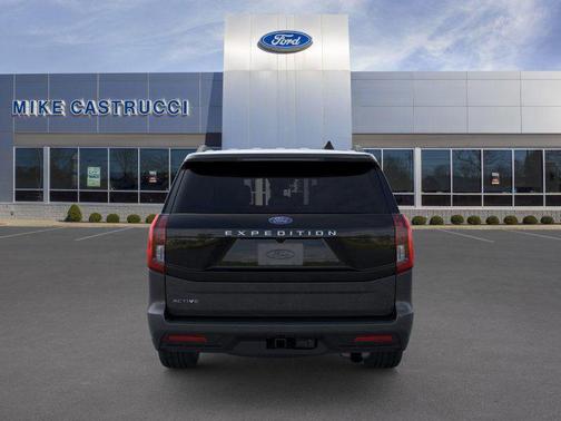 Dark Matter Gray Metallic 2026 Ford Expedition Active