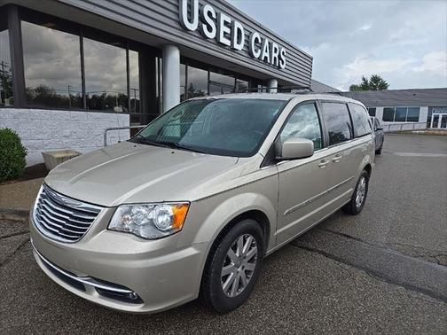2015 Chrysler Town & Country Touring