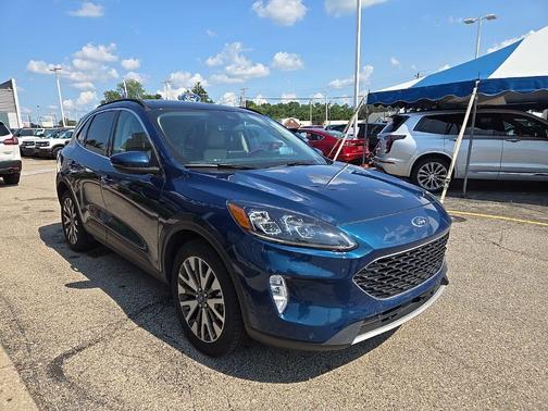 2020 Ford Escape Titanium