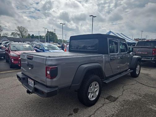 2020 Jeep Gladiator Sport S