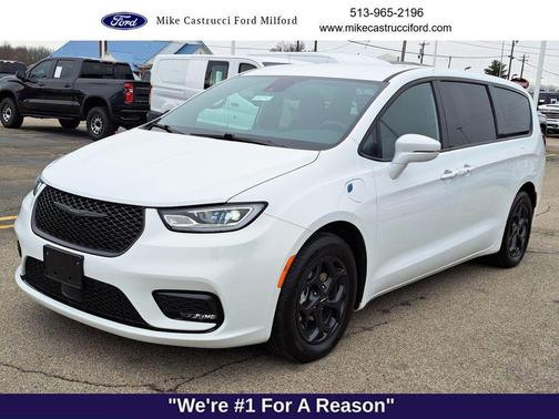 2022 Chrysler Pacifica Hybrid Touring L