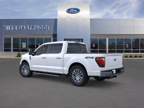 Star White Metallic Tri-Coat 2026 Ford F-150 Lariat