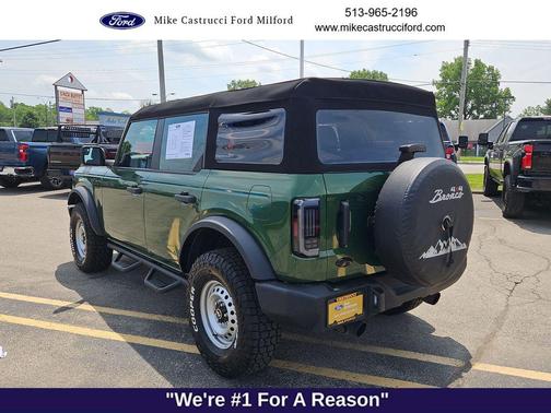 Eruption Green Metallic 2025 Ford Bronco Base