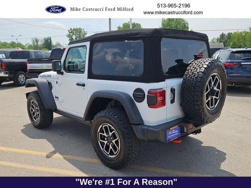 Bright White Clearcoat 2024 Jeep Wrangler Rubicon