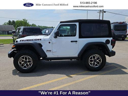 Bright White Clearcoat 2024 Jeep Wrangler Rubicon