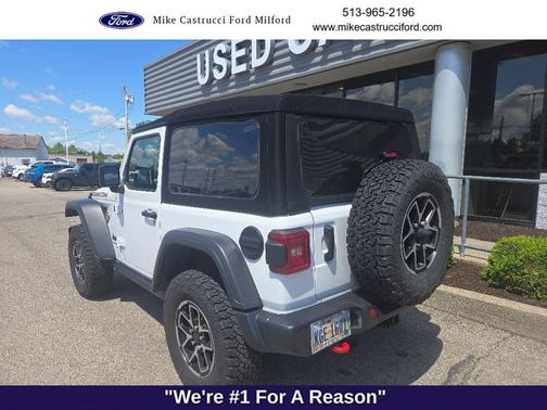 Bright White Clearcoat 2024 Jeep Wrangler Rubicon