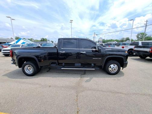 2022 Chevrolet Silverado 3500 High Country