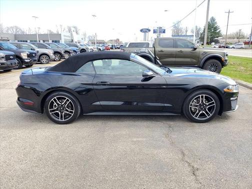 2022 Ford Mustang EcoBoost Premium