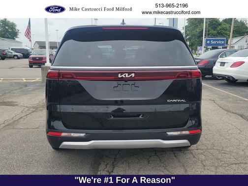 Aurora Black Pearl 2023 Kia Carnival LX