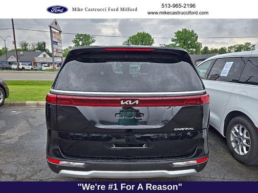Aurora Black Pearl 2023 Kia Carnival LX