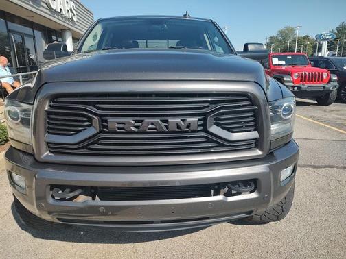 2018 RAM 2500 Laramie Crew Cab 4x4 6'4' Box