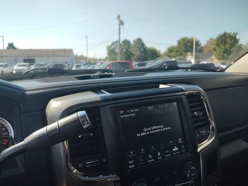 2018 RAM 2500 Laramie Crew Cab 4x4 6'4' Box