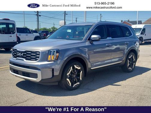 Everlasting Silver 2024 Kia Telluride S