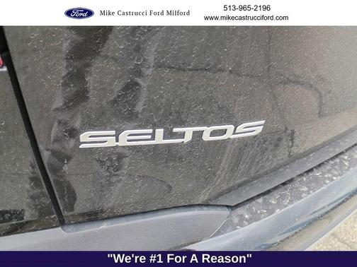 Fusion Black 2024 Kia Seltos SX Turbo