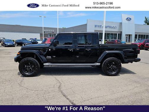 Black Clearcoat 2020 Jeep Gladiator Overland