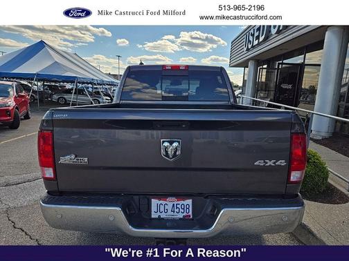 Granite Crystal Metallic Clearcoat 2017 RAM 1500 Big Horn